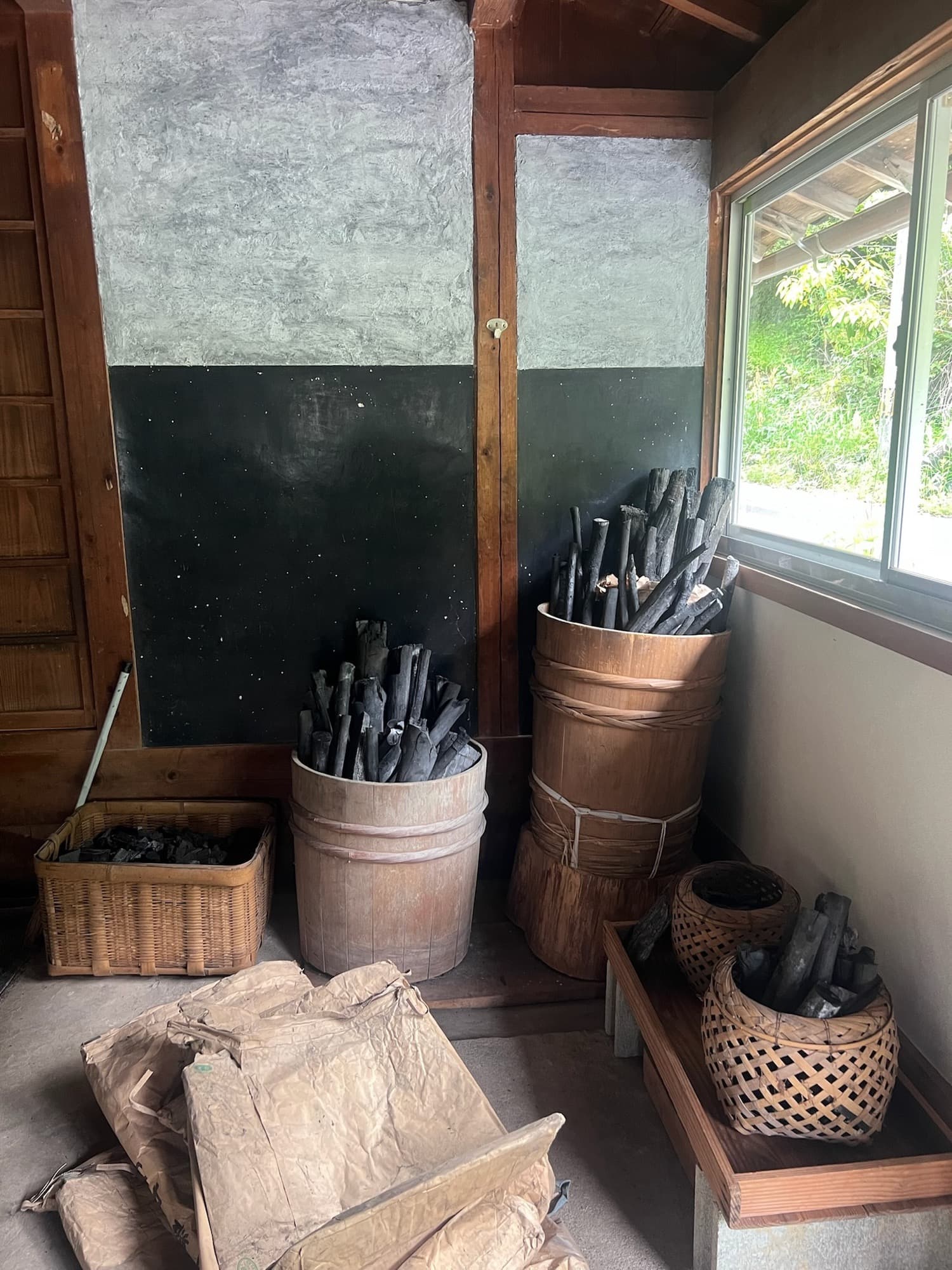 Shii Charcoal — Small Cut